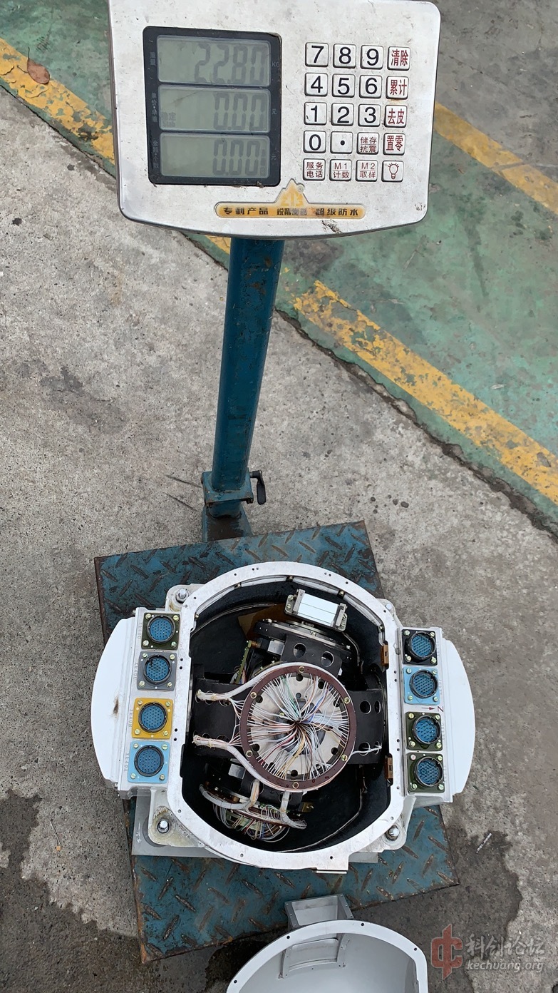 长征四号火箭陀螺仪和扰性加速度传感器万份之一g